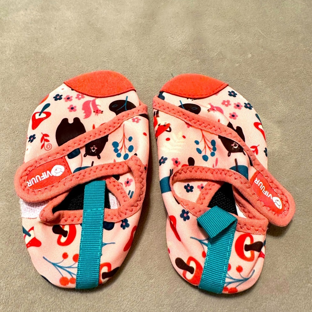 Kids water shoes
